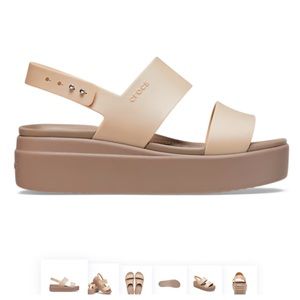 Crocs Brooklyn Metallic LowWedge Sandal